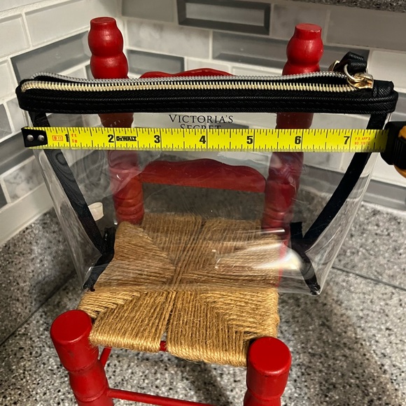 Victoria Secret 💄💄 - Picture 5 of 12